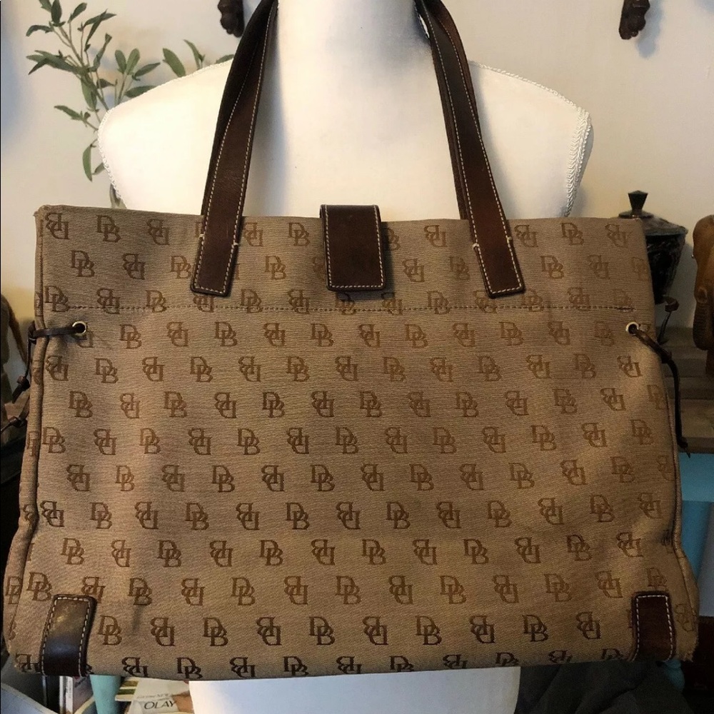 Dooney & Bourke Signature Tote